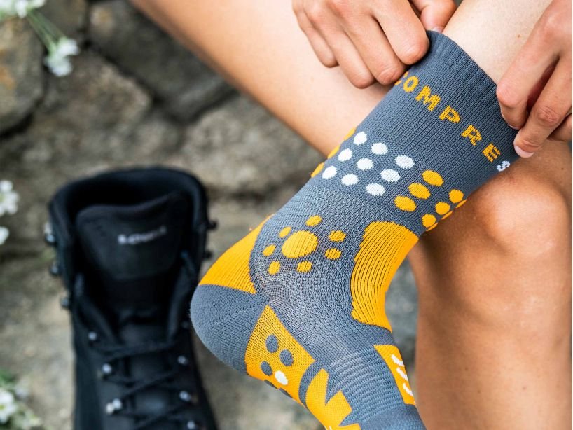 trekking-socks-magnet-autumn-glory