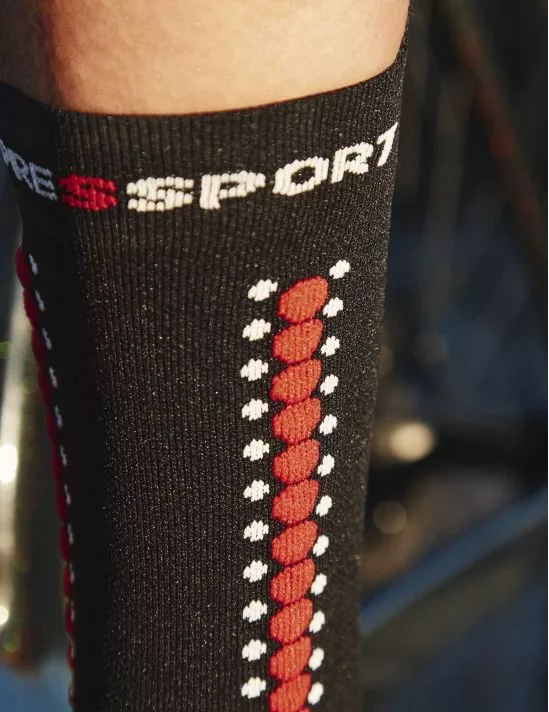 pro-racing-socks-v4-0-bike-black-red (3)
